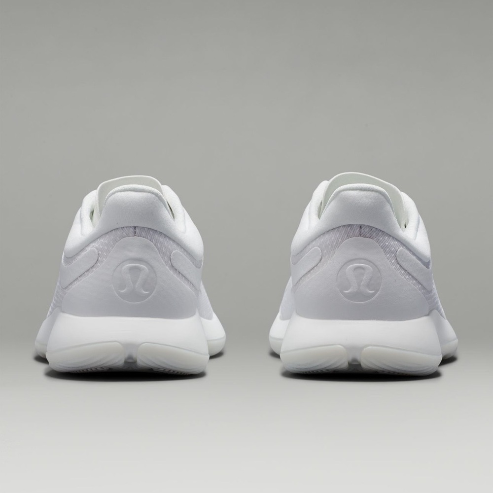 Lululemon-Women's Strong feel Training Shoe white size 7.5 NEW - Picture 4 of 12